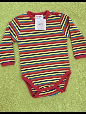 NWT  5-12M  70cm - Unisex BODYSUIT ORGANIC COTTON-VIBRANT Striped L-Sleeve (Q1)
